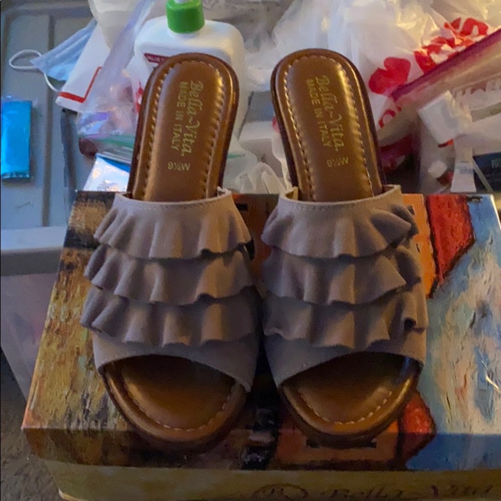 Bella Vita Sandals Made in Italy Size 9.5 Wide